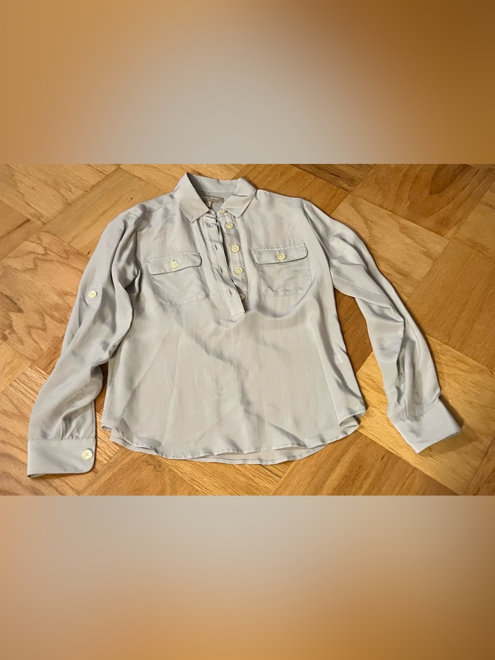 Banana Republic Gray Silk Long-Sleeved Blouse with Pockets and Rollable Cuffs
